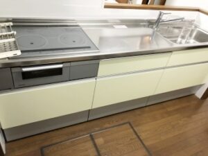 IHも再使用して違和感なく収まっていますね! 明るくなりました!1
