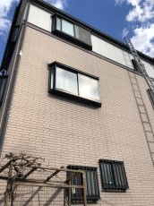 3階建てのお家なので屋根に上がるのも大変です。