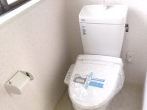 施工が完了しました。和式トイレの危なかった段差もなくなり安心です。