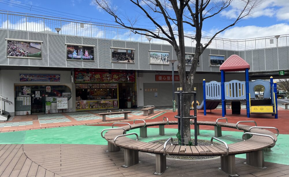 武庫川団地あおぞらのまち25号棟8階